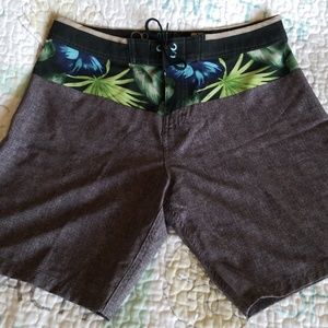 Op Tropical Board Shorts Size 32